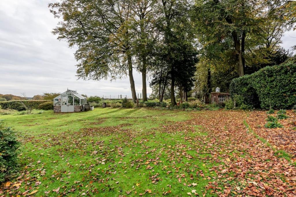 Highfield Lodge Tring Eksteriør bilde